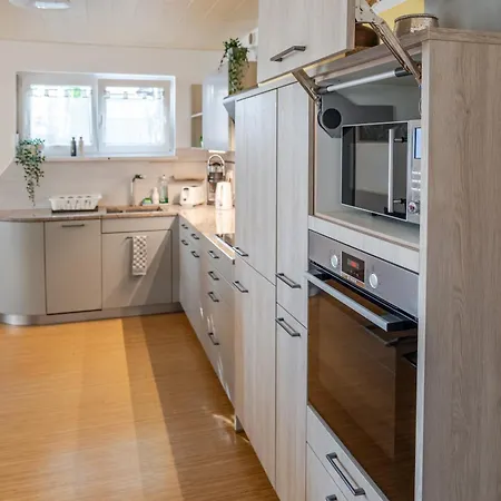 Appartamento Helle, Gemuetliche, Kuehle,moderne Naehe Europapark, Strassburg, Schwarzwald *