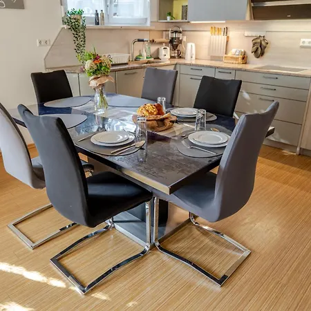 Helle, Gemuetliche, Kuehle,moderne Naehe Europapark, Strassburg, Schwarzwald Appartamento